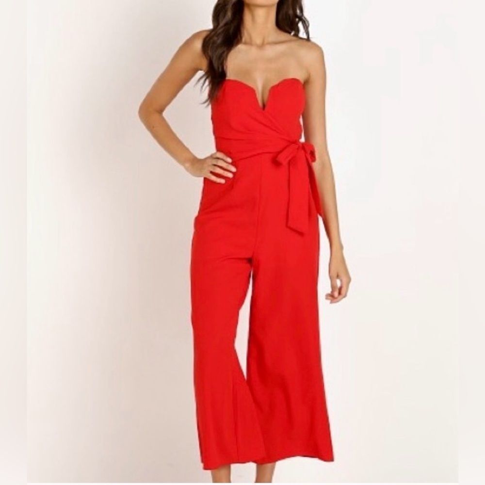 ASTR The Label Red Strapless Pants Jumpsuit Size XS - LIKE NEW - Strapless